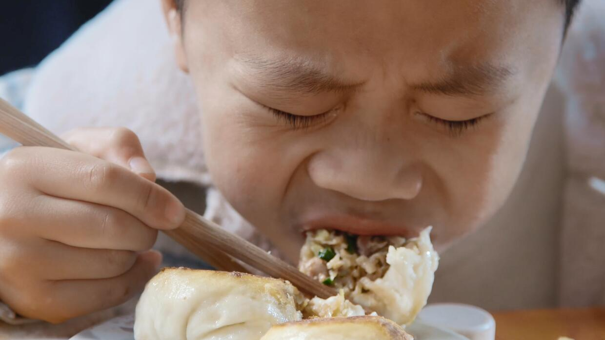 早餐中国1|可可爱爱的小孩吃播